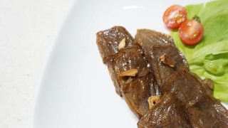 こんにゃくステーキが絶品。まるでお肉?果たしてその真相は…