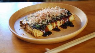 卵焼き器で「カクたこ」を作ろう!マヨネーズでマーブリング模様風にしてみた
