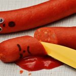 やってしまった!包丁で指をザックリ!応急処置法は?