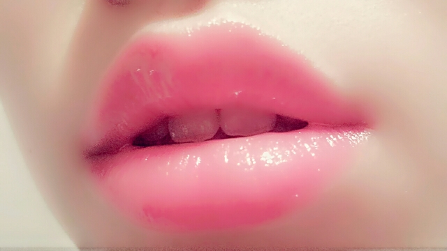 色づく唇