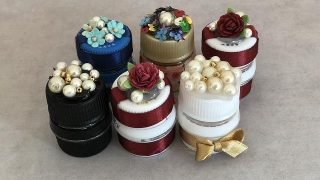ペットボトルのキャップでミニ容器|グルーガンを使ってビーズをデコ