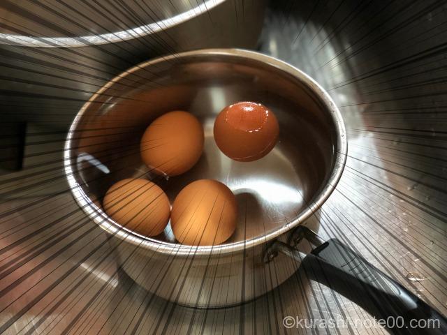 ゆで卵が水に浮く これって食べれる 暮らしの音 Kurashi Note ゆで卵が水に浮く これって食べれる 暮らしの音 Kurashi Note