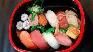 宅配寿司【銀のさら】の評判は実際のところどうなの?注文してみたら…