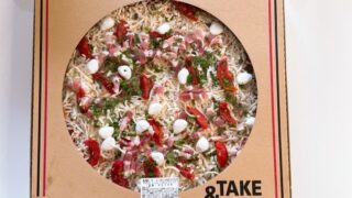 コストコのパンチェッタ&モッツアレラチーズピザのカット方法とお味