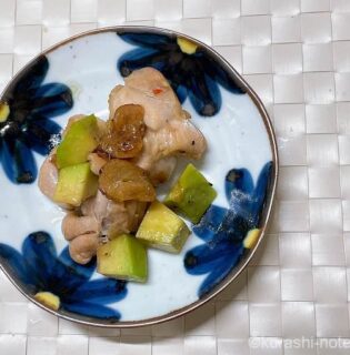 鶏肉とアボカドのガーリック炒め｜帰宅して20分で晩ご飯スピード調理