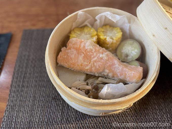 蒸し上がった鮭